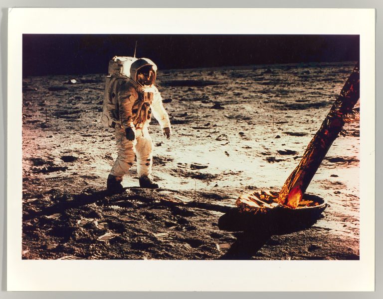 The Moon's cratered surface, target of a new generation of missions